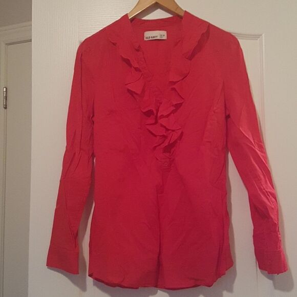 3/$20 Old Navy red woman top shirt sz M - Picture 1 of 10